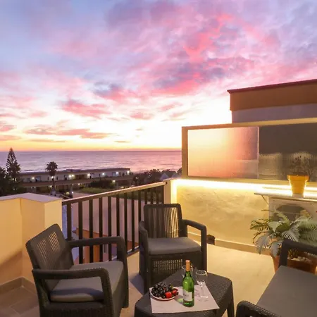 Romana Playa Apartment By The Beach Marbella Exterior photo