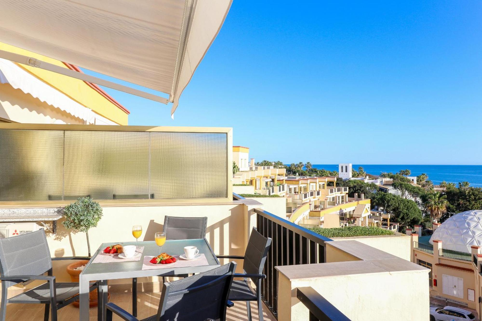 Romana Playa By The Apartamento Marbella